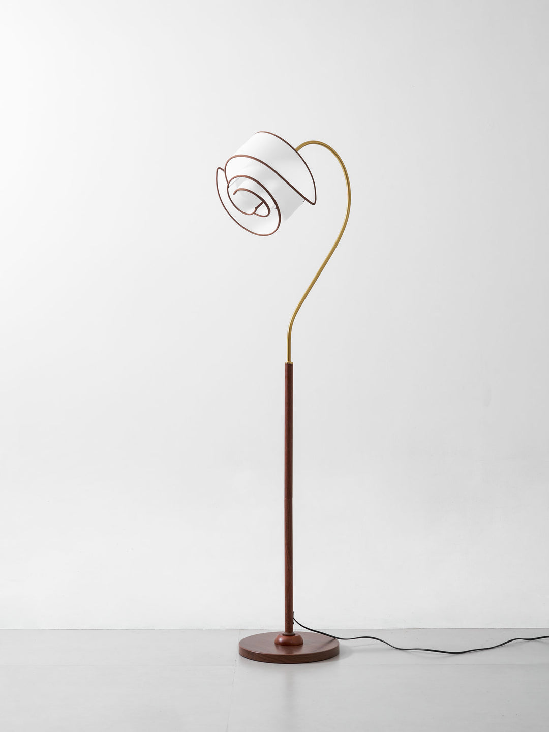 Stelmo Curved Neck Floor Lamp - Vakkerlight