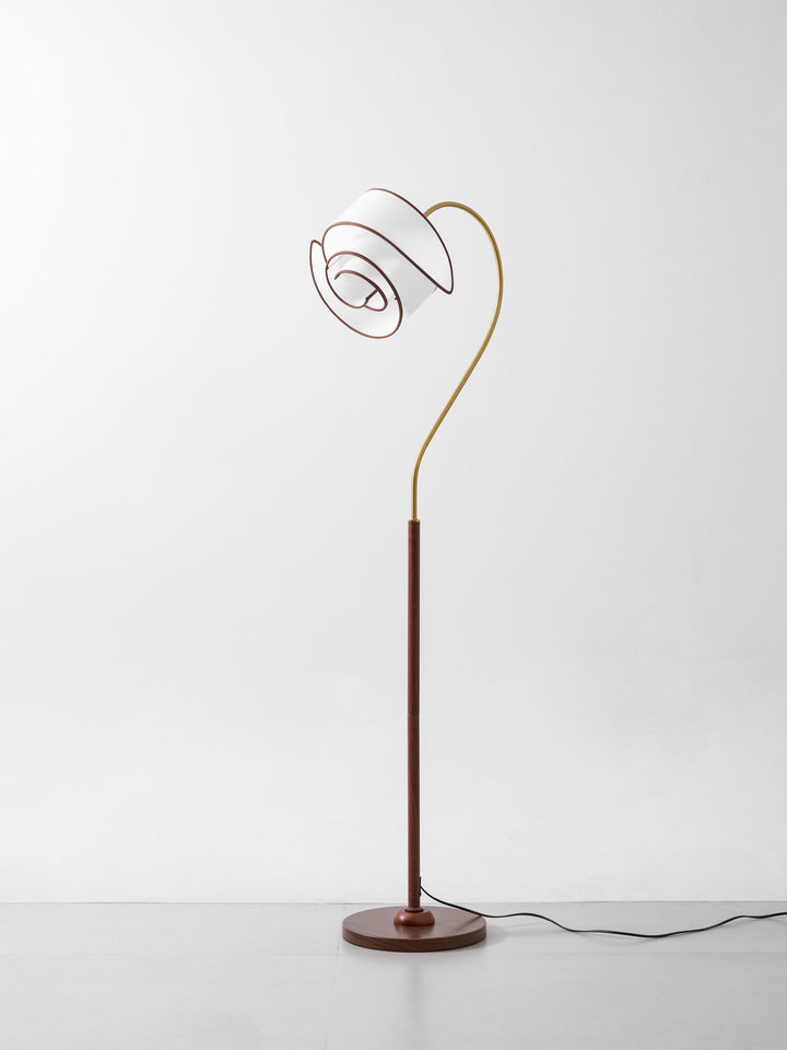 Stelmo Curved Neck Floor Lamp - Vakkerlight