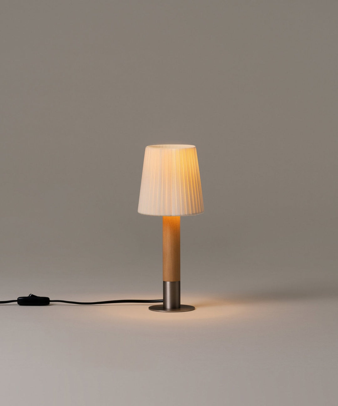 Stitched Table Lamp - Vakkerlight