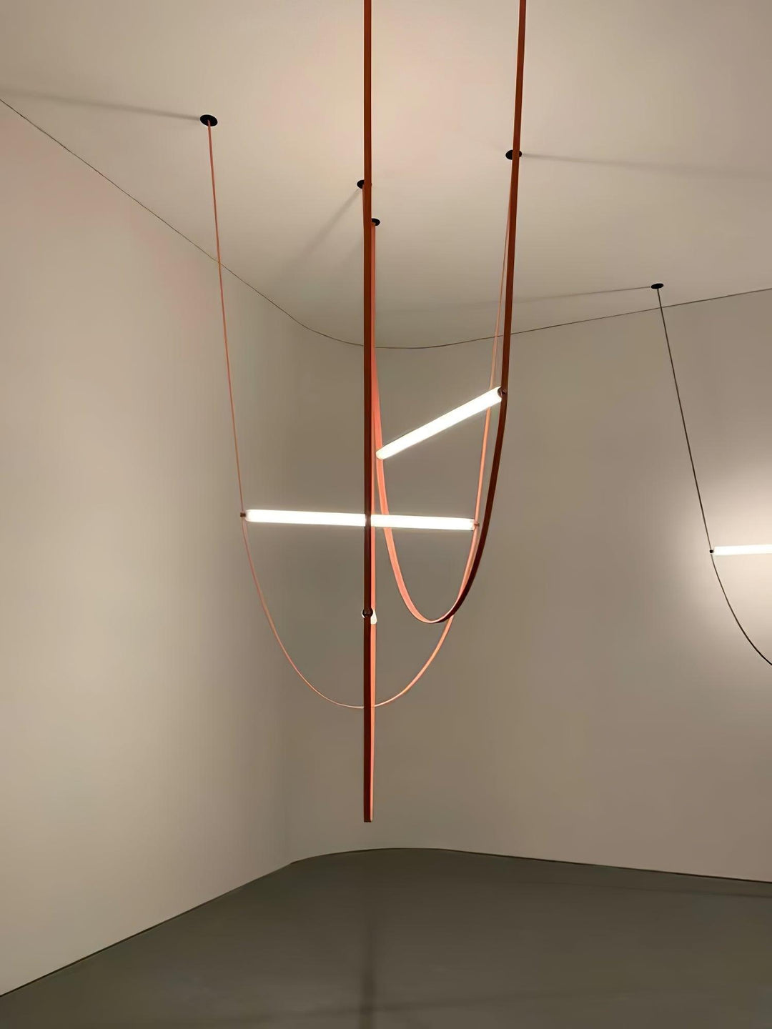 Tracer Belt Pendant Lamp - Vakkerlight