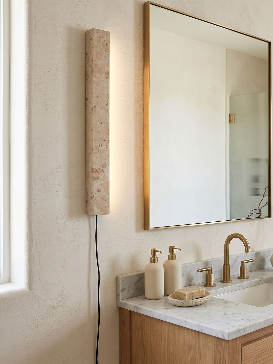 Stravik Plug-in Wall Light - Vakkerlight