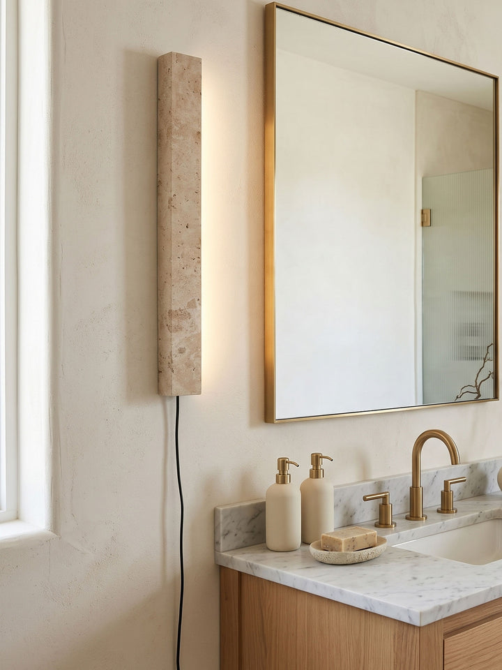 Stravik Plug-in Wall Light - Vakkerlight