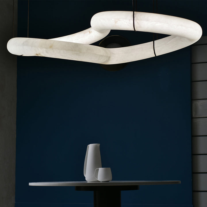 Streamlined Pendant Lamp