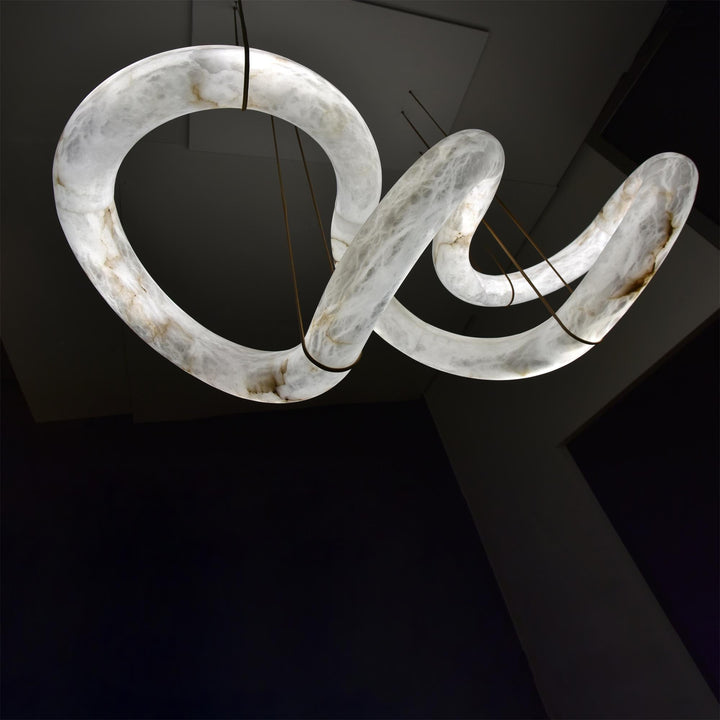 Streamlined Pendant Lamp