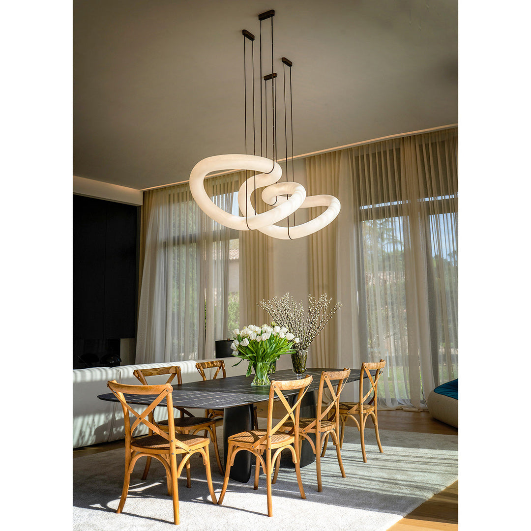 Streamlined Pendant Lamp