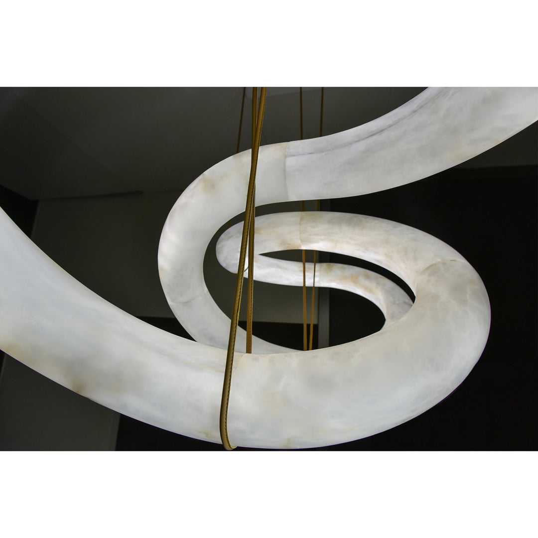 Streamlined Pendant Lamp