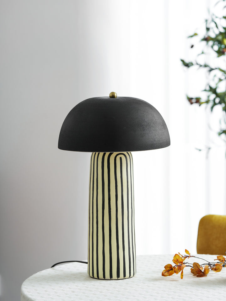 Stria Table Lamp - Vakkerlight