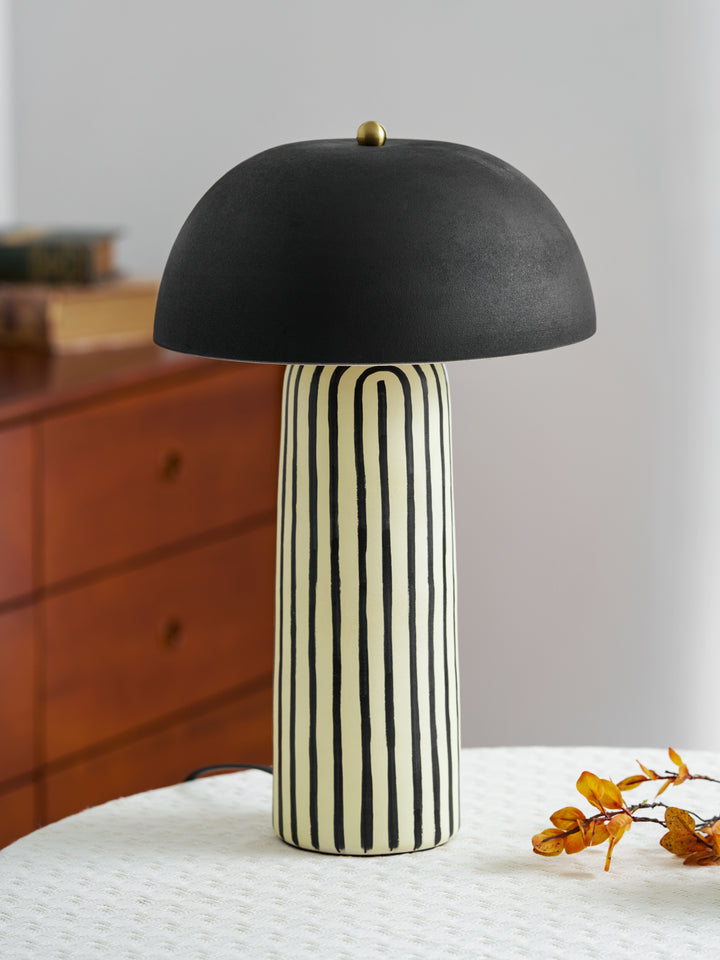Stria Table Lamp - Vakkerlight