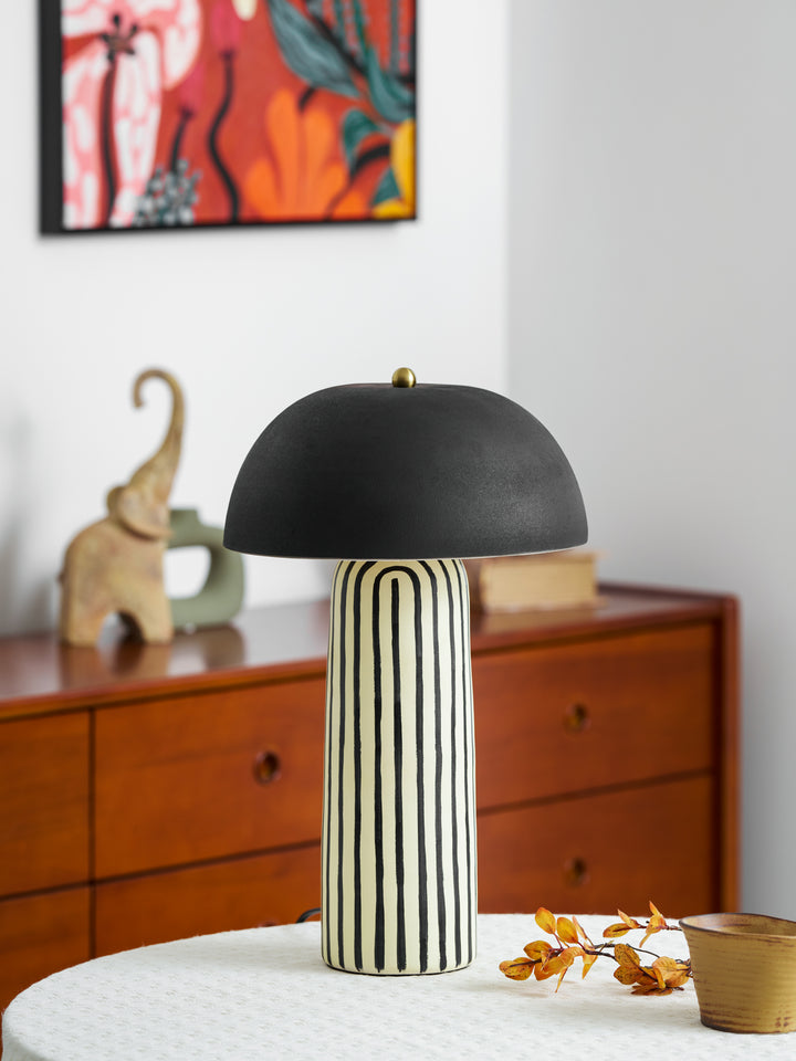 Stria Table Lamp - Vakkerlight