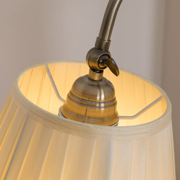 Suffolk Table Lamp - Vakkerlight