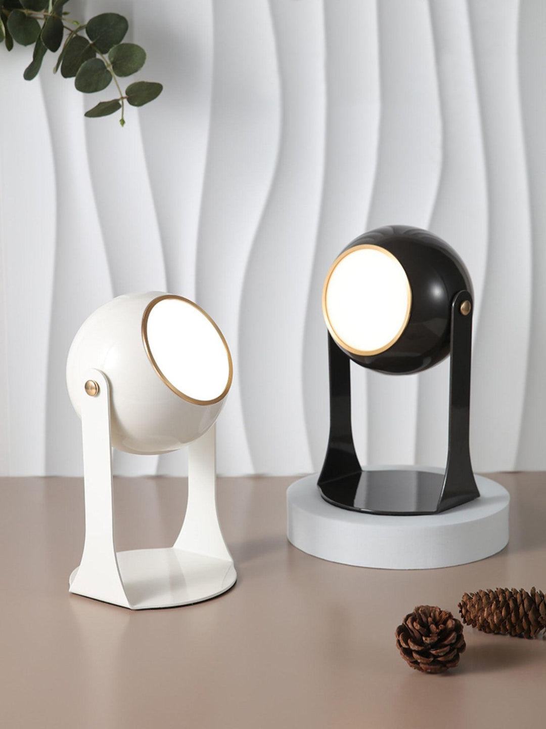 Svejk Built-in Battery Table Lamp - Vakkerlight