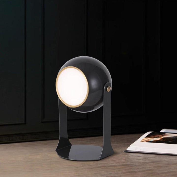 Svejk Built-in Battery Table Lamp - Vakkerlight