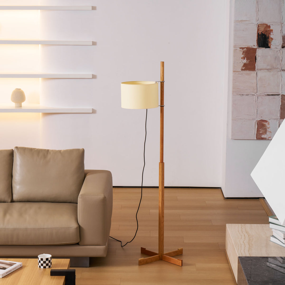 Svelte Silhouette Floor Lamp - Vakkerlight