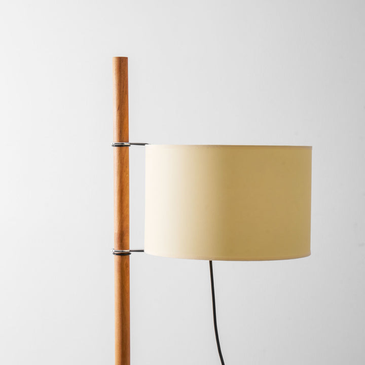 Svelte Silhouette Floor Lamp - Vakkerlight