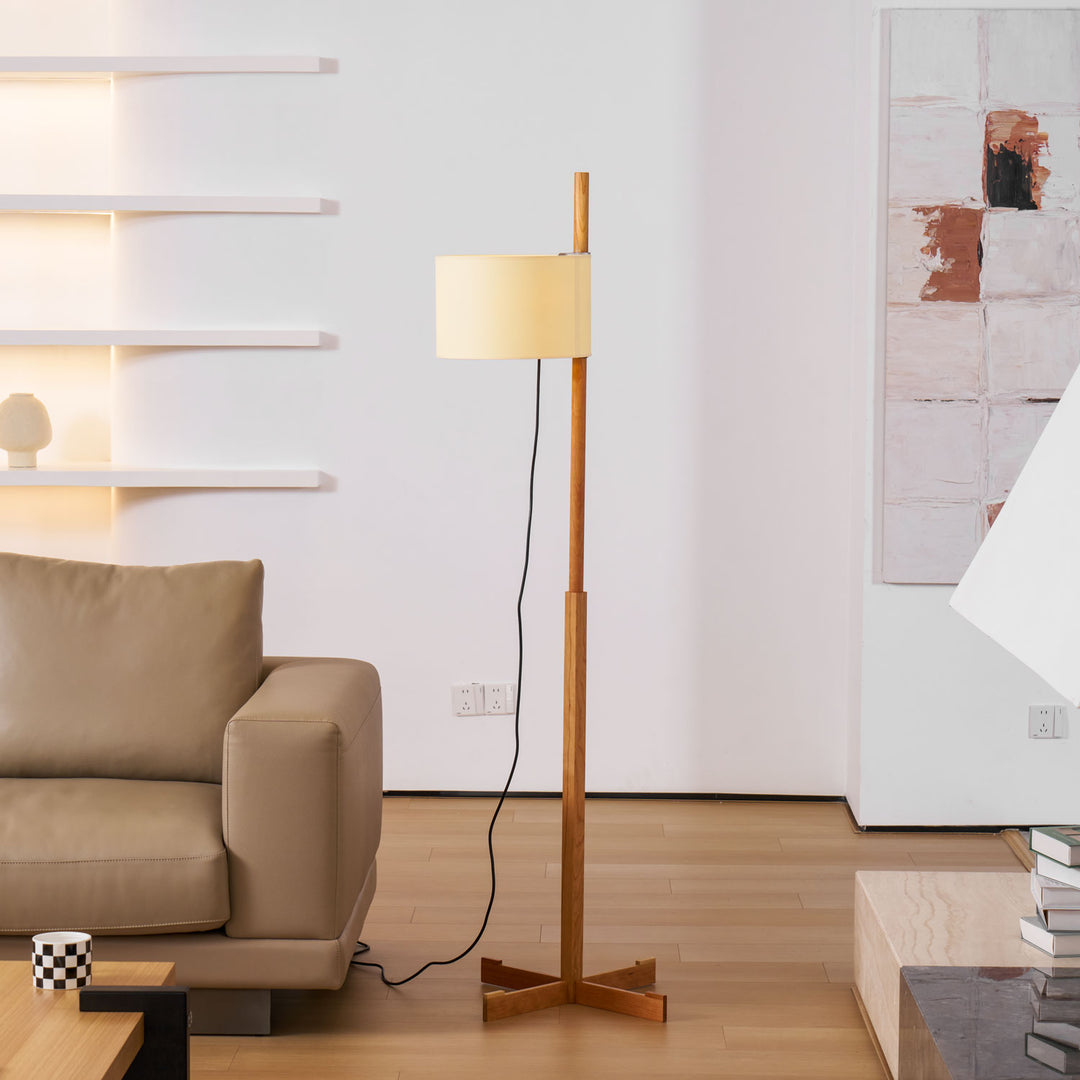 Svelte Silhouette Floor Lamp - Vakkerlight