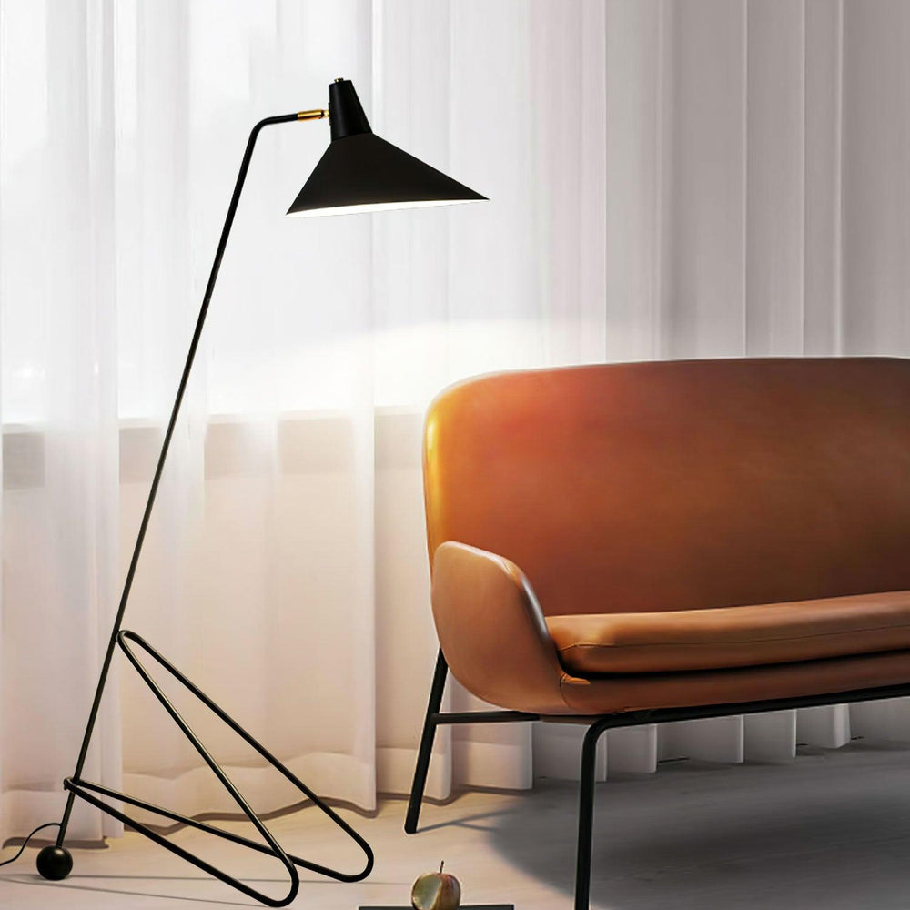 Svelte Noir Floor Lamp - Vakkerlight