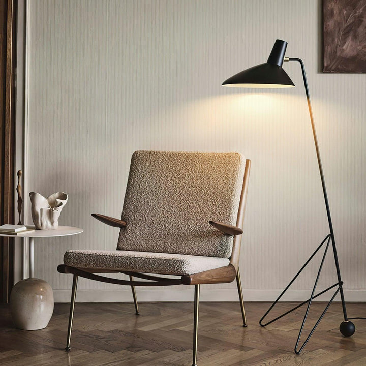 Svelte Noir Floor Lamp - Vakkerlight