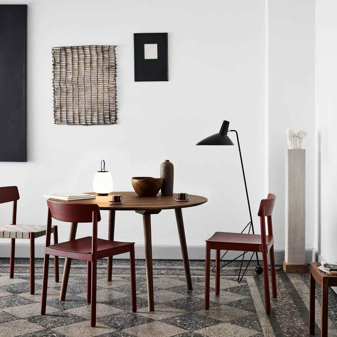 Svelte Noir Floor Lamp - Vakkerlight