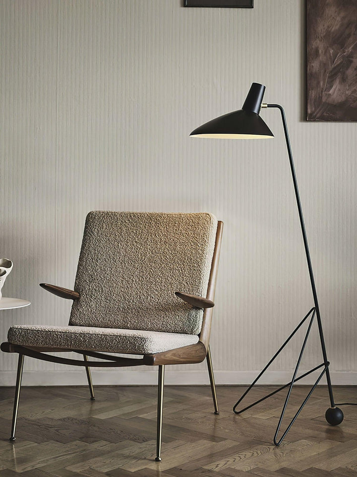 Svelte Noir Floor Lamp - Vakkerlight