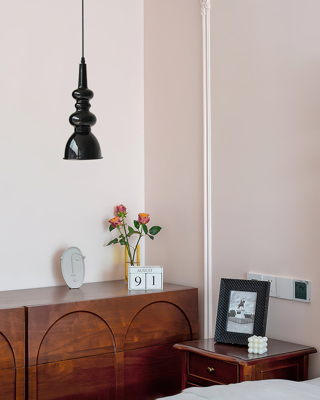 Svelte Noir Pendant Light - Vakkerlight