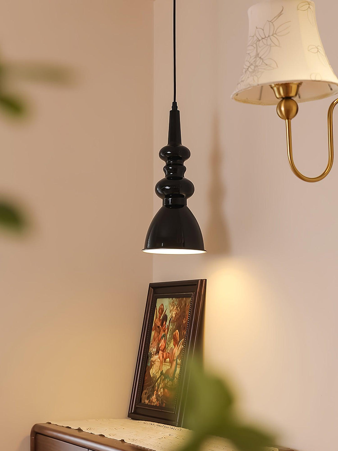 Svelte Noir Pendant Light - Vakkerlight