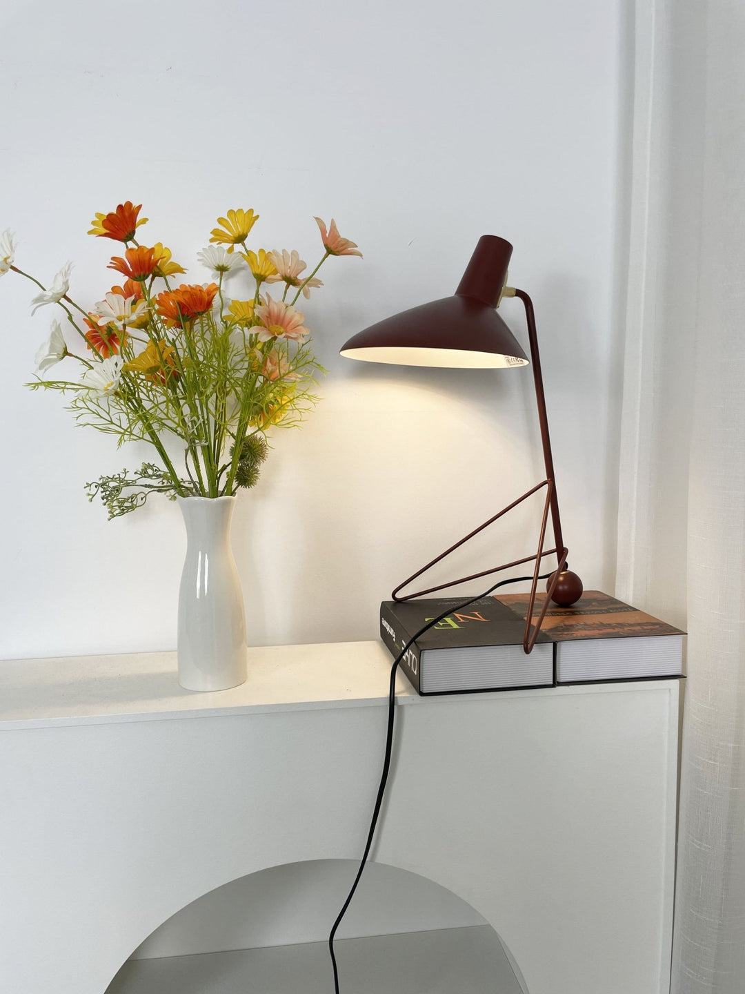 Svelte Noir Table Lamp - Vakkerlight