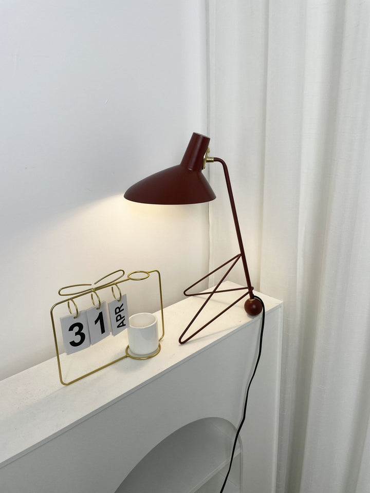 Svelte Noir Table Lamp - Vakkerlight