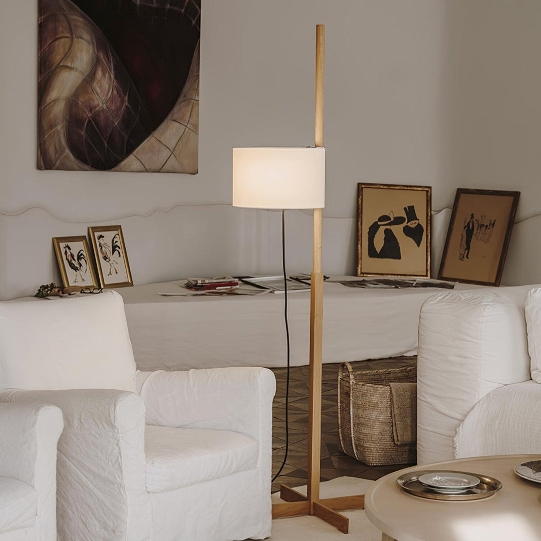 Svelte Silhouette Floor Lamp - Vakkerlight