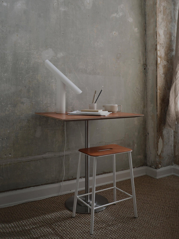 T - Table Lamp - Vakkerlight