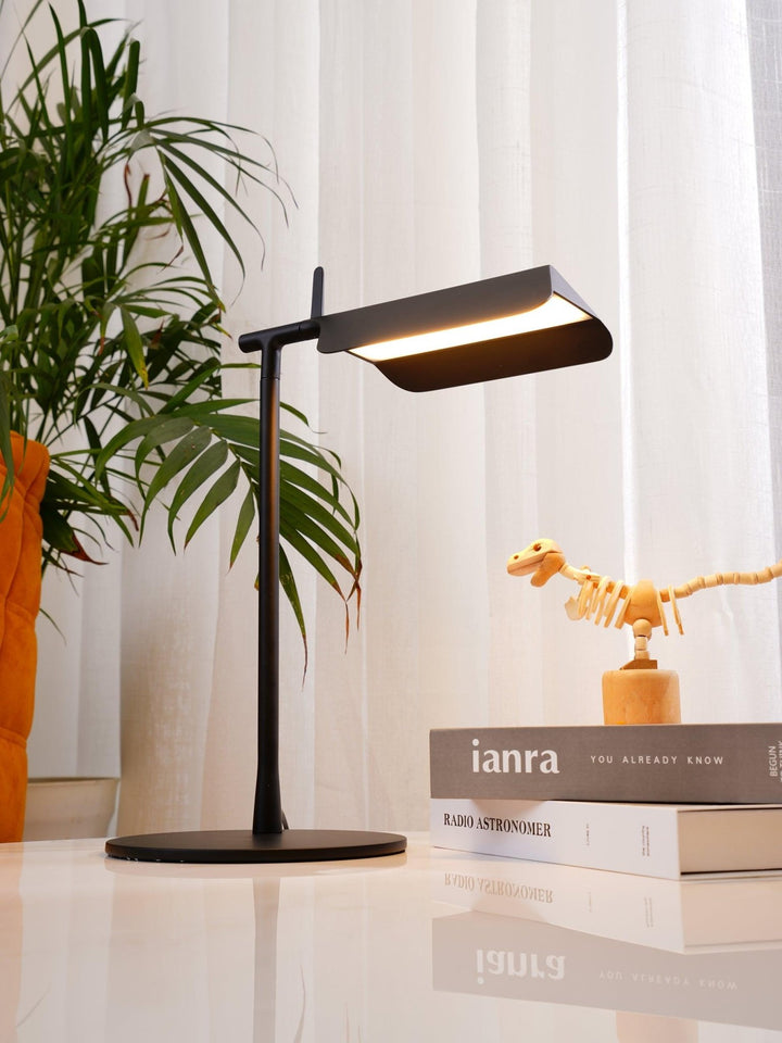 Pivot Ease Table Lamp - Vakkerlight