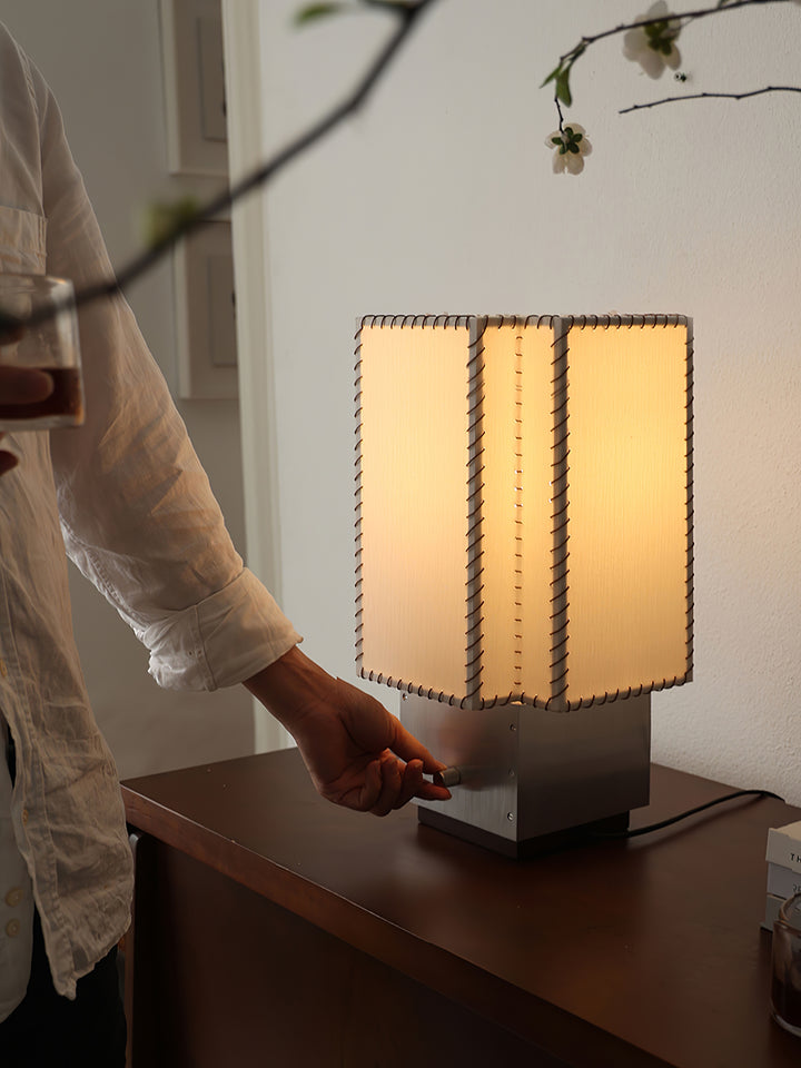 Tanu Stitch Table Lamp - Vakkerlight