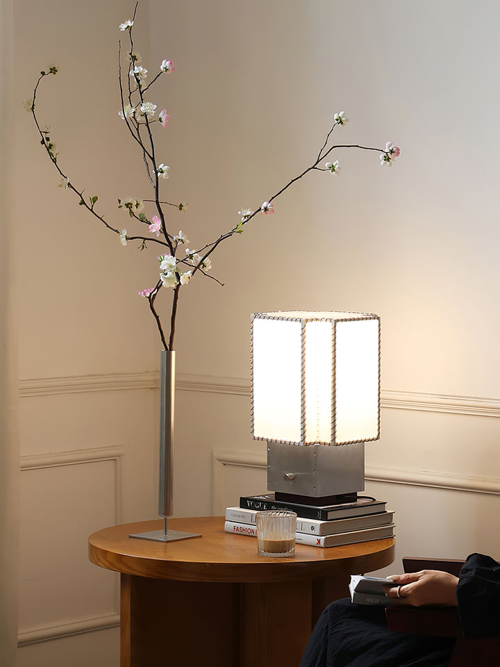 Tanu Stitch Table Lamp - Vakkerlight