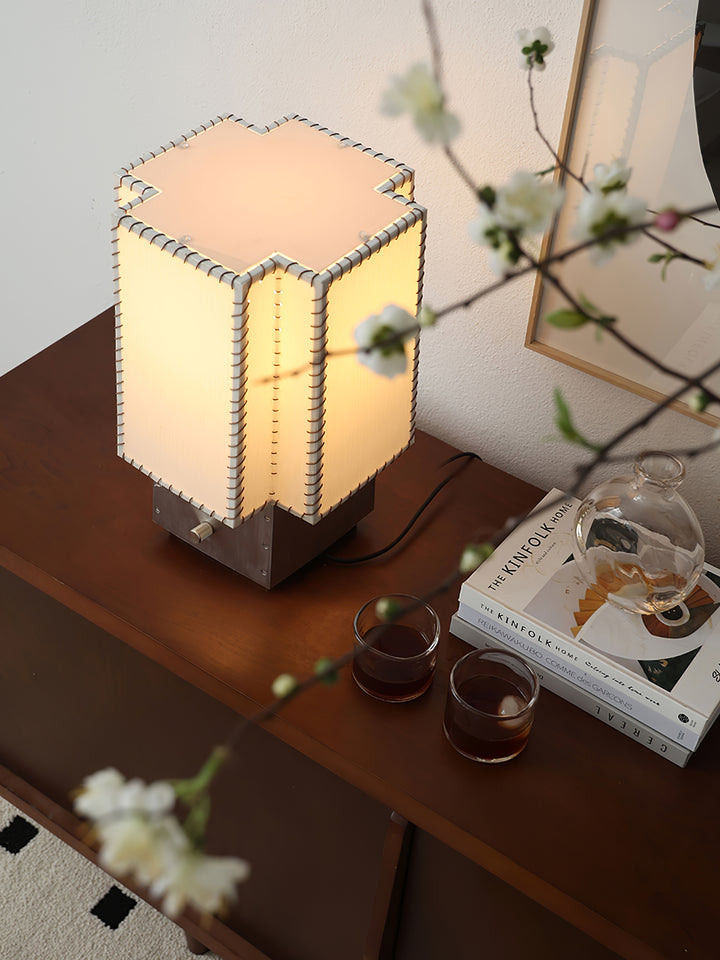 Tanu Stitch Table Lamp - Vakkerlight