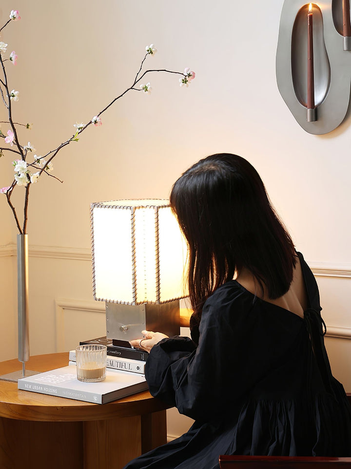 Tanu Stitch Table Lamp - Vakkerlight