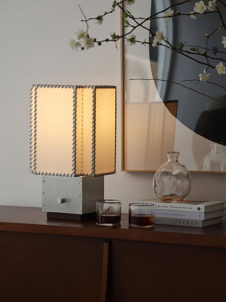 Tanu Stitch Table Lamp - Vakkerlight