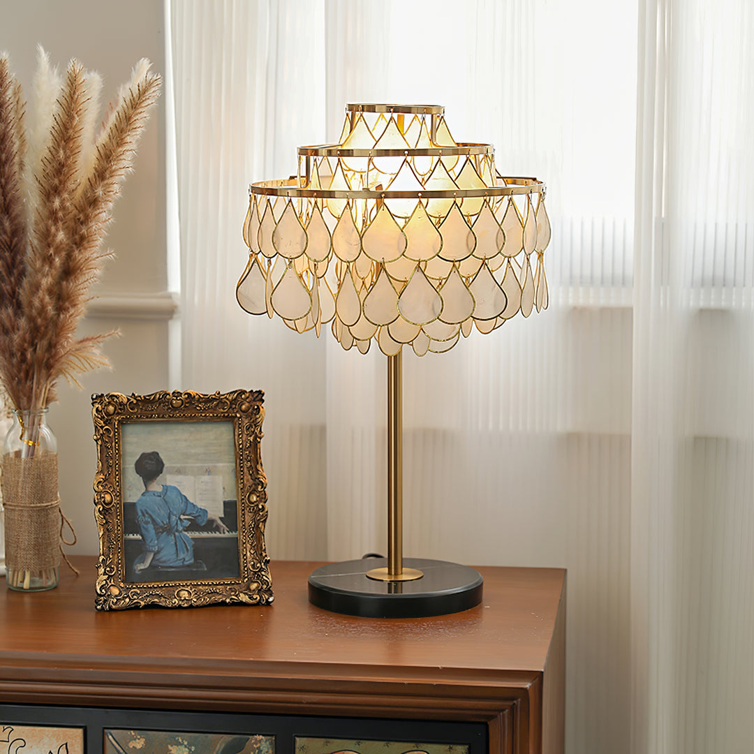 Teardrops Shell Table Lamp - Vakkerlight