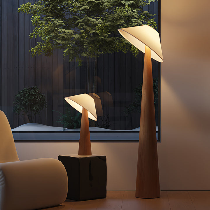 Tilt Hat Wooden Floor Lamp - Vakkerlight