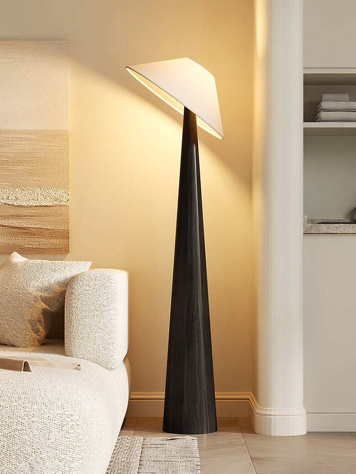 Tilt Hat Wooden Floor Lamp - Vakkerlight