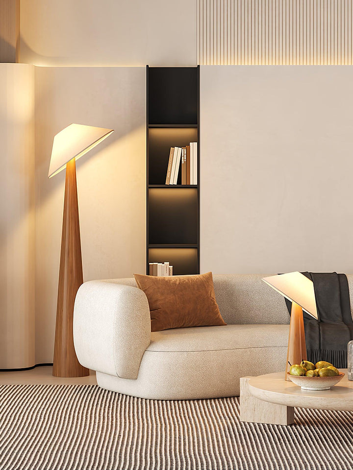 Tilt Hat Wooden Floor Lamp - Vakkerlight