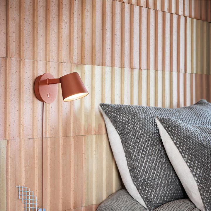 Tip Plug - In Wall Lamp - Vakkerlight