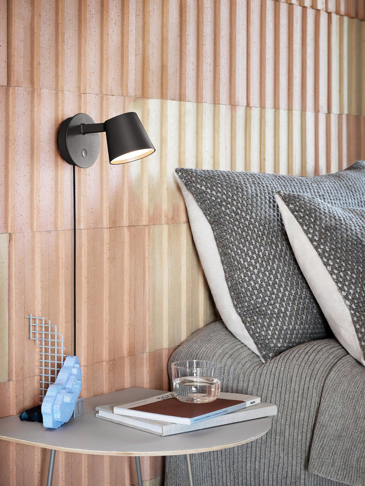 Tip Plug - In Wall Lamp - Vakkerlight