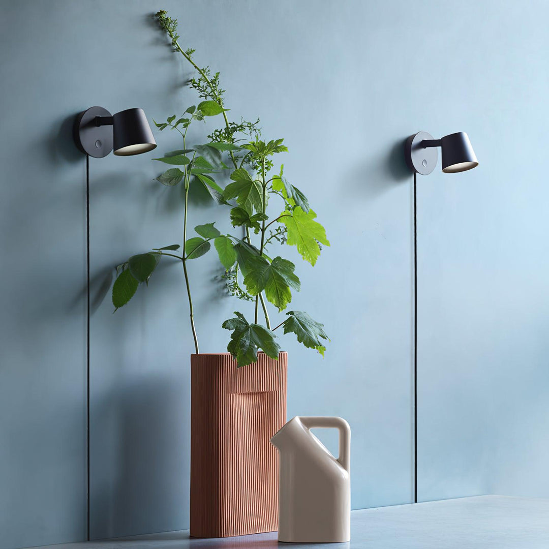 Tip Plug - In Wall Lamp - Vakkerlight