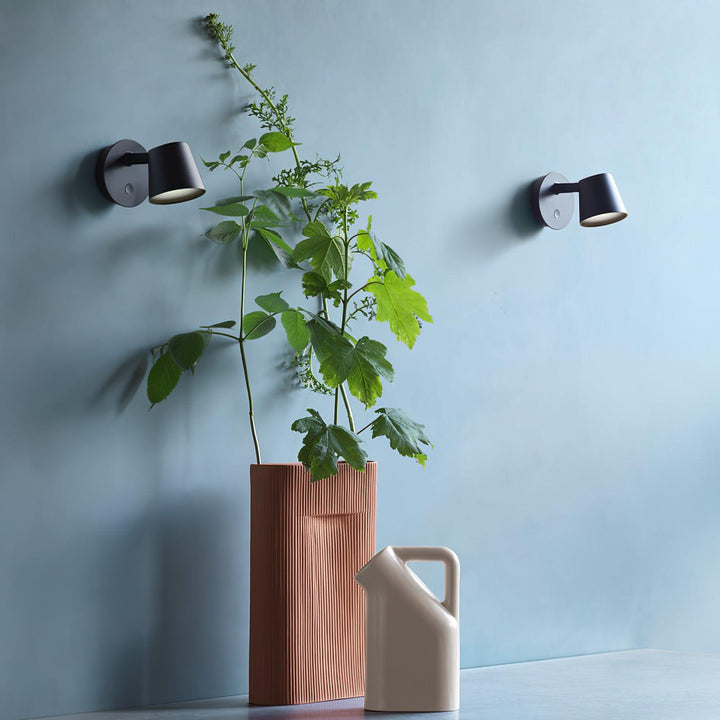 Tip Wall Lamp - Vakkerlight