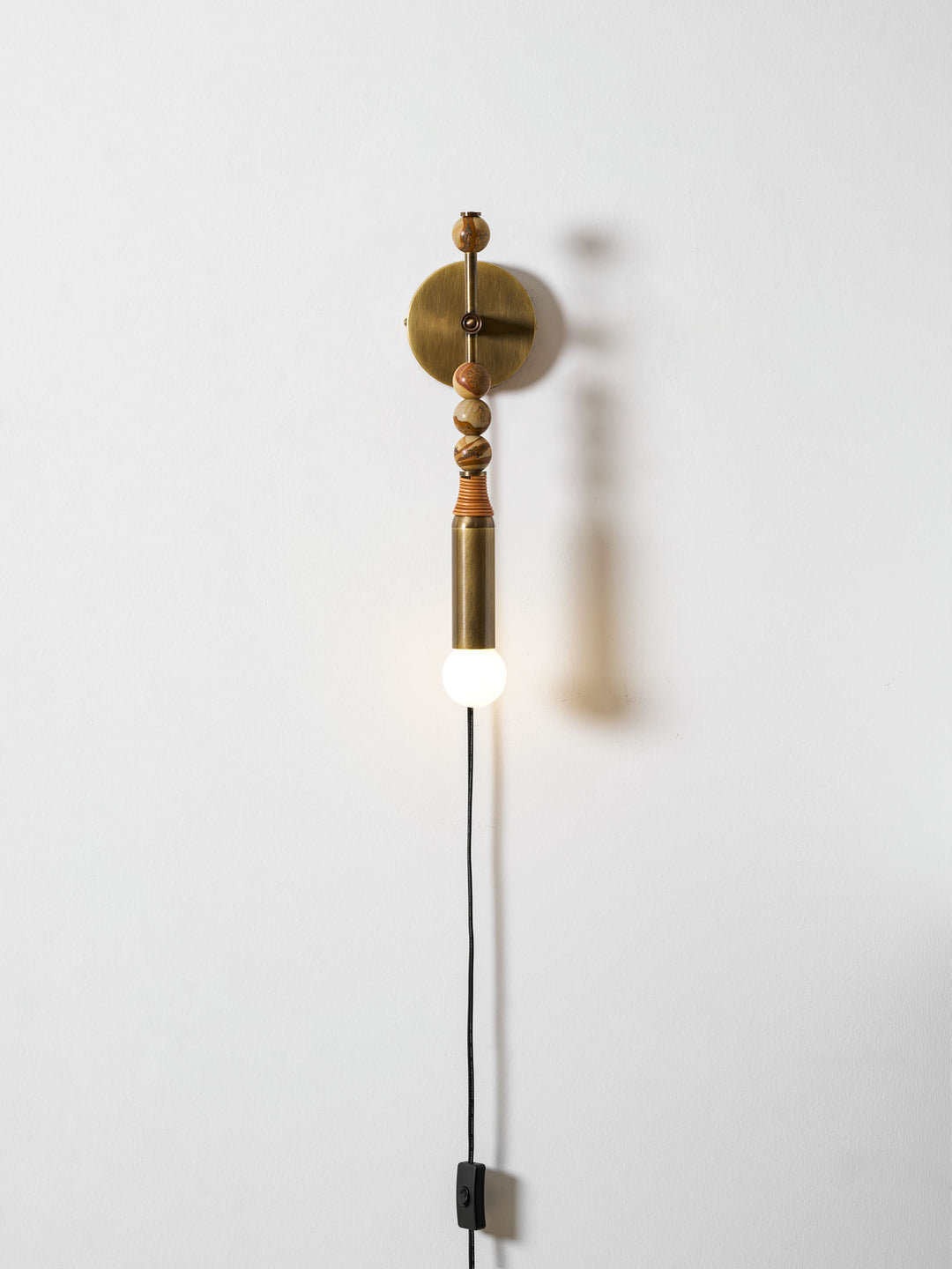 Toam Plug - in Wall Lamp - Vakkerlight