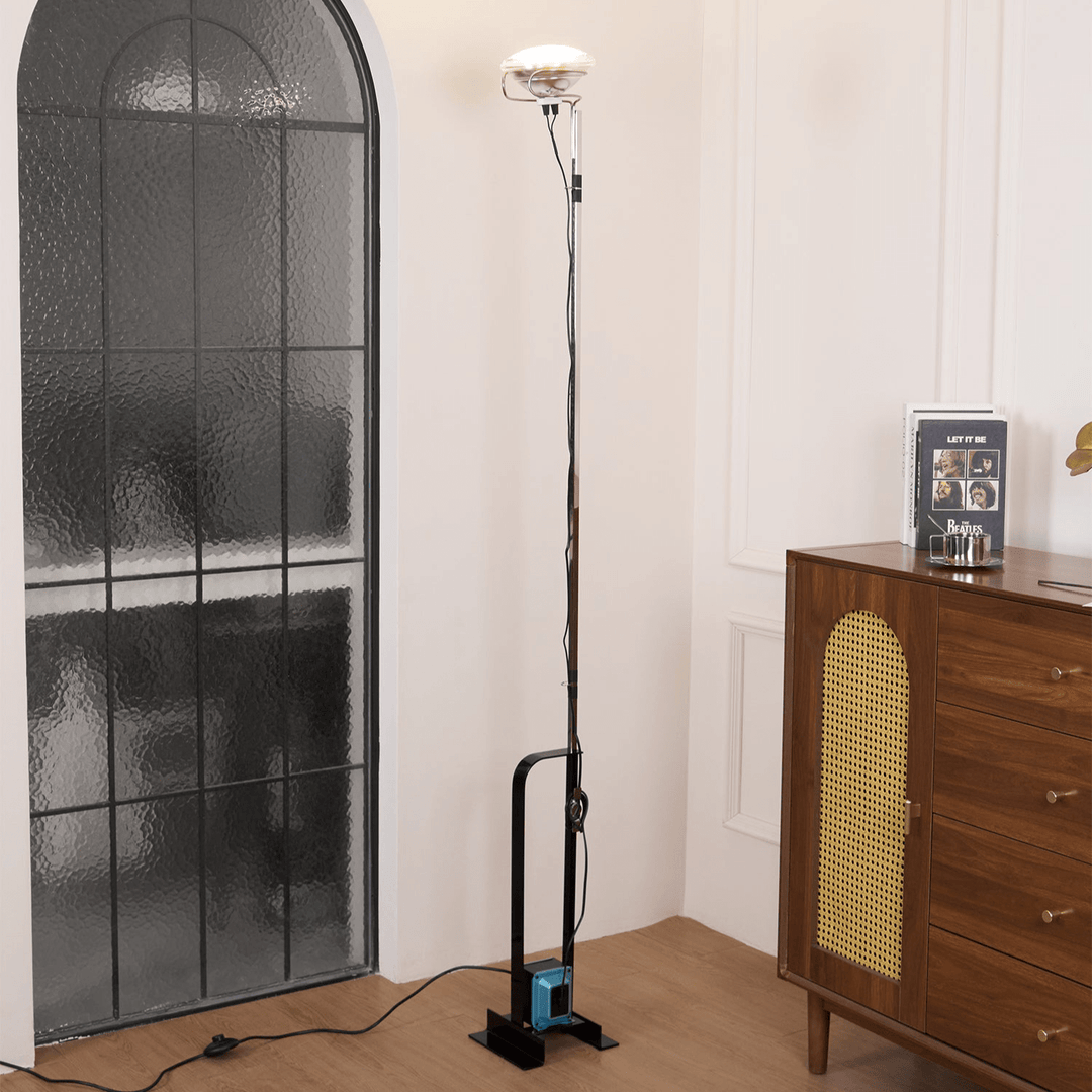 Toio Floor Lamp - Vakkerlight