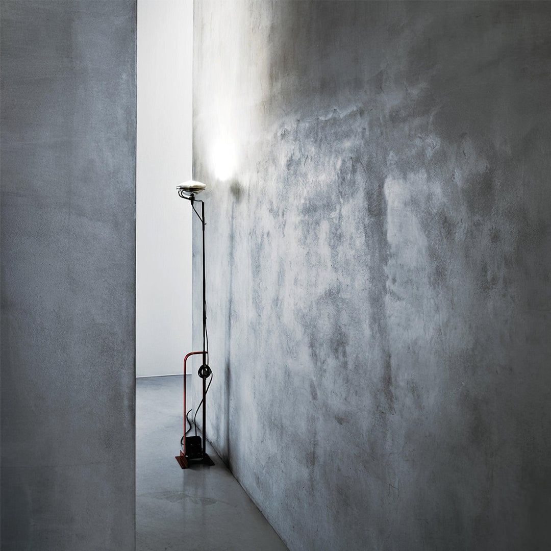 Toio Floor Lamp - Vakkerlight