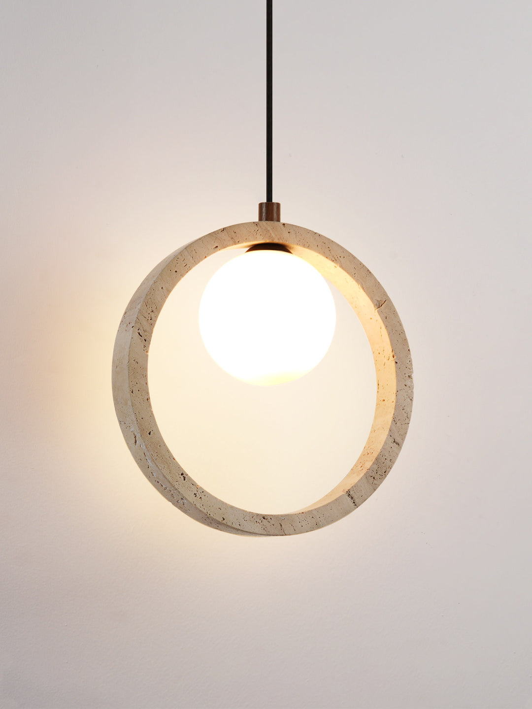 Travira Halo Pendant Light - Vakkerlight