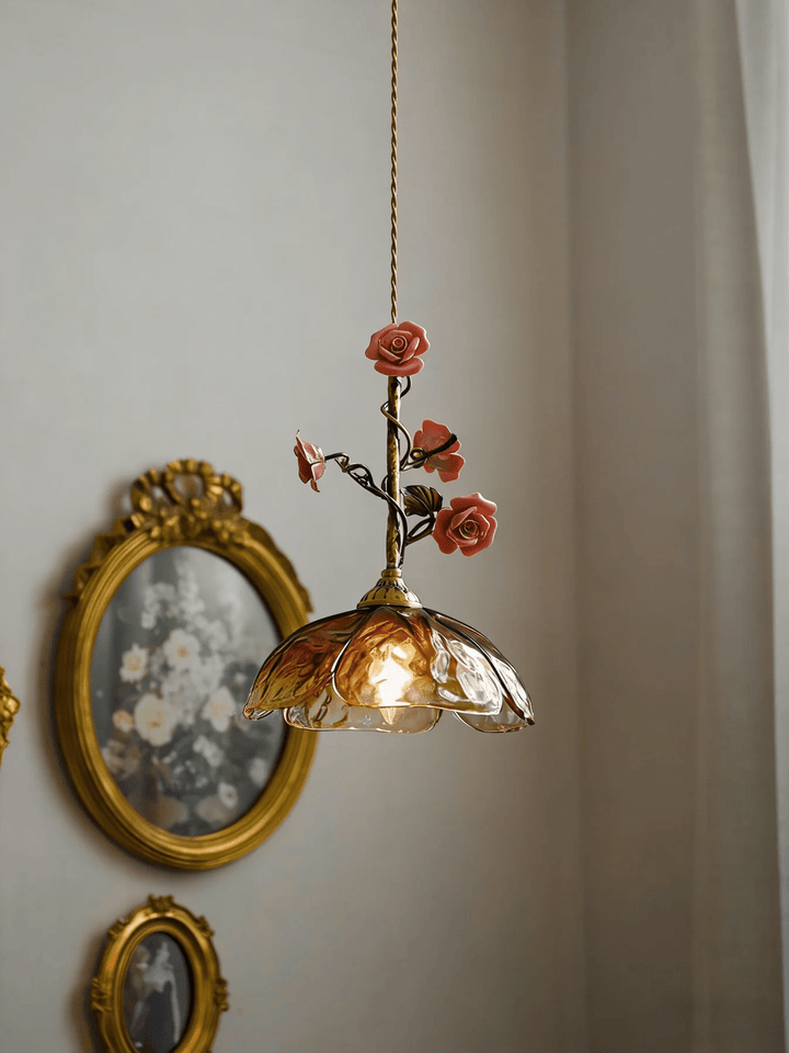Trellis Rose Pendant Lamp - Vakkerlight