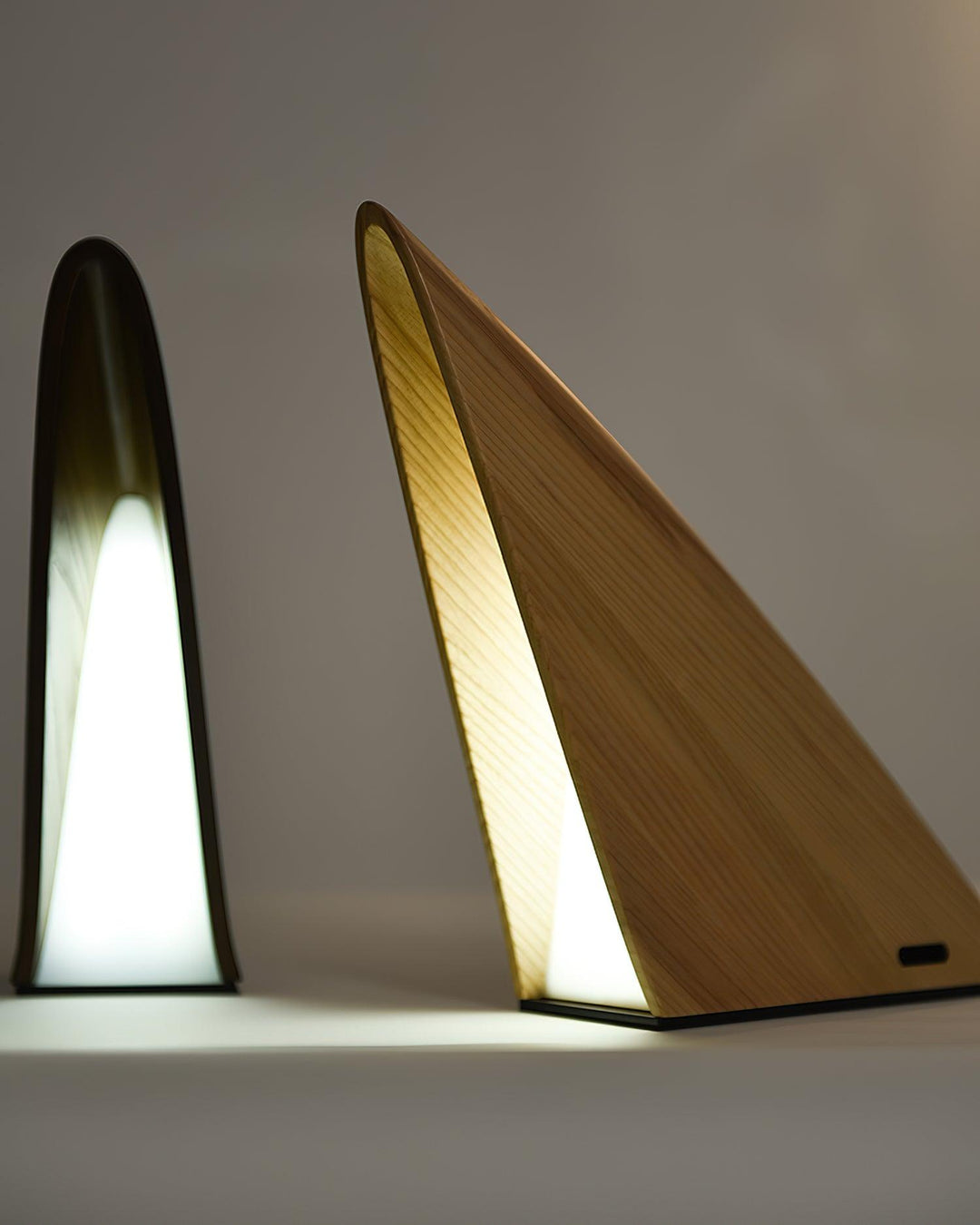 Triangular Built-in Battery Table Lamp - Vakkerlight