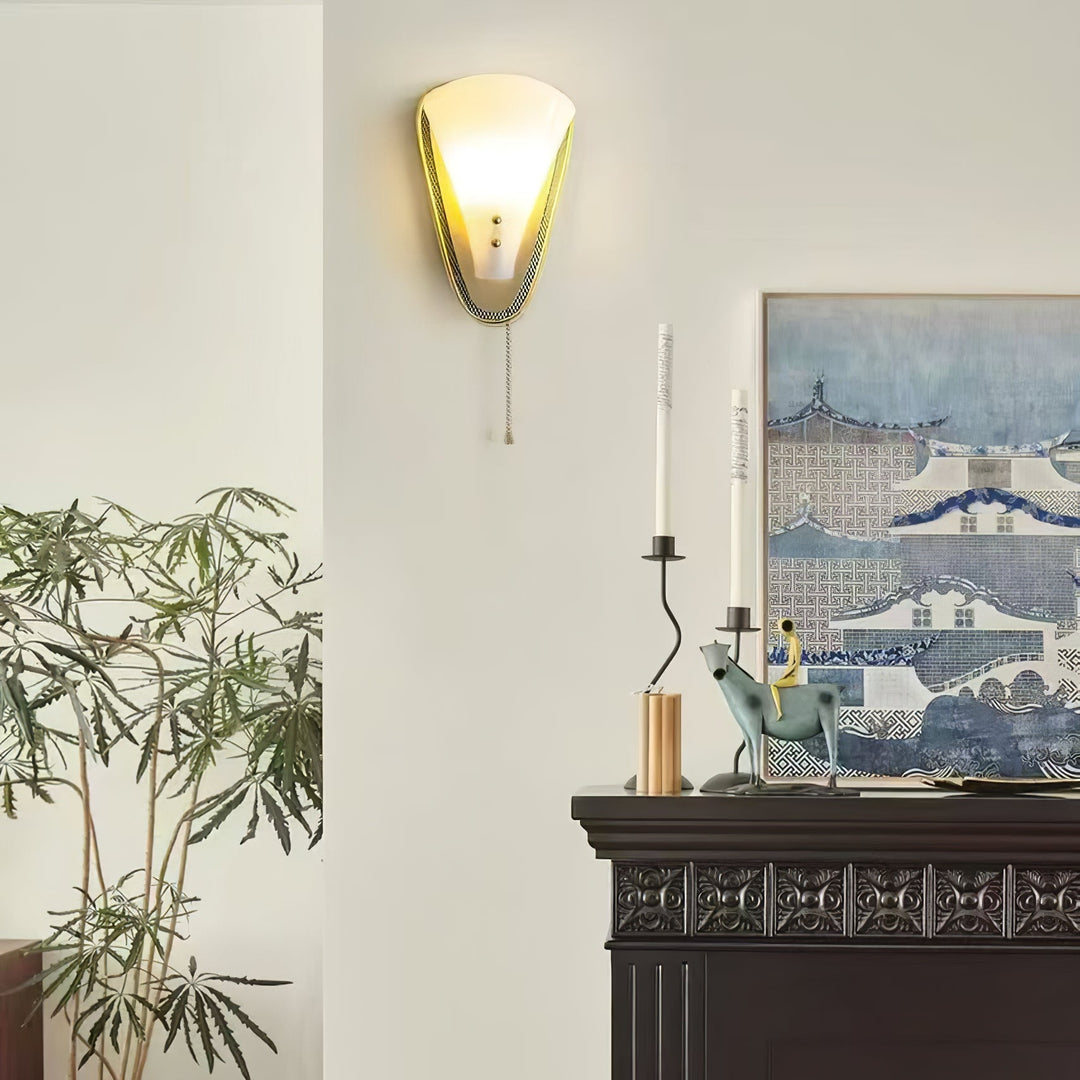 Triangular Wall Lamp - Vakkerlight
